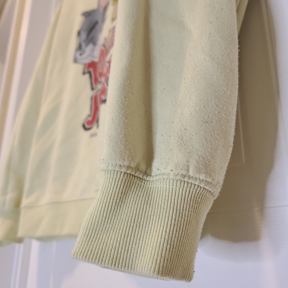 Tom and Jerry Crewneck Pullover Sweatshirt  - Women's Large - Yellow - Vintage - Picture 5 of 11